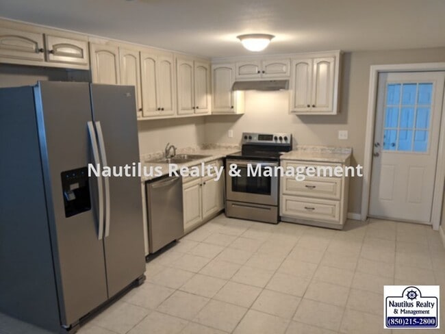 5012 Collins St in Panama City, FL - Building Photo - Building Photo