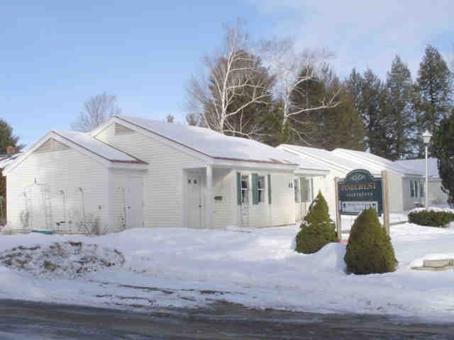 45 Pinecrest Ave in Sabattus, ME - Building Photo