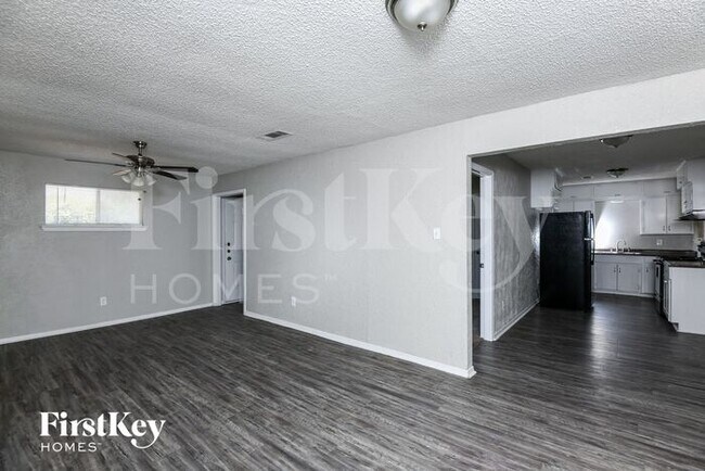 308 Bluebonnet St in Saginaw, TX - Building Photo - Building Photo