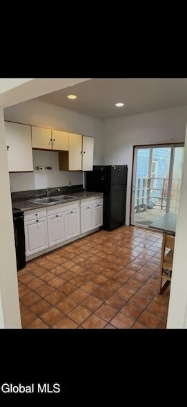 65 Lark St, Unit 1 in Albany, NY - Foto de edificio - Building Photo