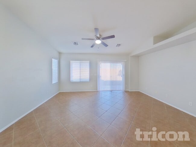 41180 W Bravo Dr in Maricopa, AZ - Building Photo - Building Photo