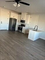 300 Desert Quail Rd in Canyon, TX - Building Photo