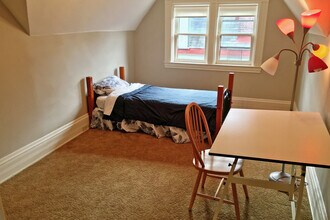 827 N. Highland Ave., Unit 3rd Fl. in Pittsburgh, PA - Building Photo - Building Photo