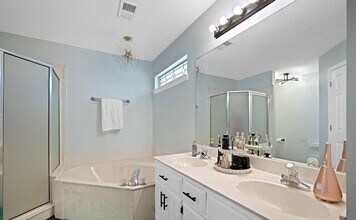 9656 Meade Cir N in Olive Branch, MS - Building Photo - Building Photo