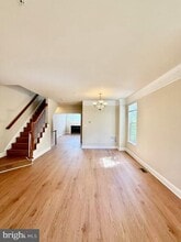 11818 Regents Park Dr in Germantown, MD - Building Photo - Building Photo