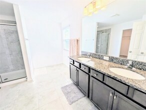 2944 Autumn Rock Dr in Zephyrhills, FL - Building Photo - Building Photo