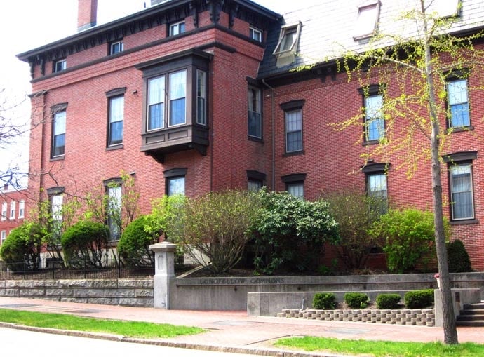 Longfellow Commons in Portland, ME - Foto de edificio