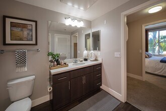 Circa 37 in San Diego, CA - Foto de edificio - Building Photo