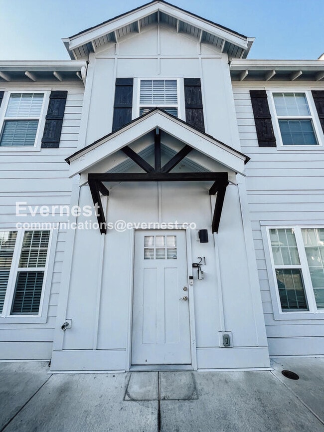 property at 300 Stewarts Ferry Pike