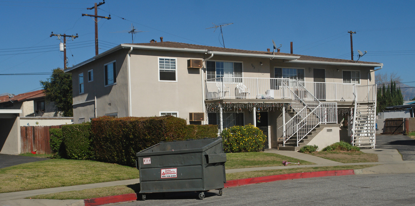 563 E Hurst St in Covina, CA - Building Photo