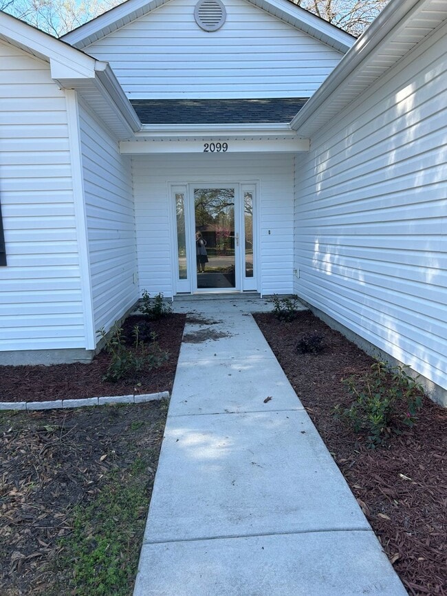 property at 2099 Oak St