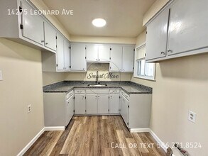 14275 Leonard Ave in Warren, MI - Building Photo - Building Photo