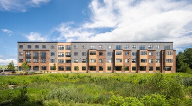 112 Garden St in South Burlington, VT - Building Photo - Building Photo