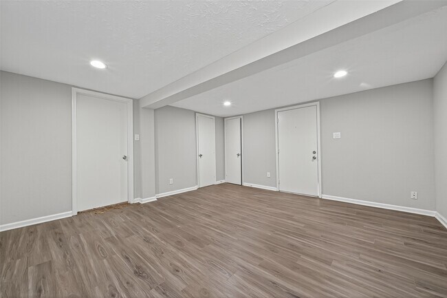 1305 St Lawrence River Rd