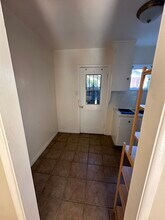 904 N Normandie Ave, Unit 904 in Los Angeles, CA - Building Photo - Building Photo