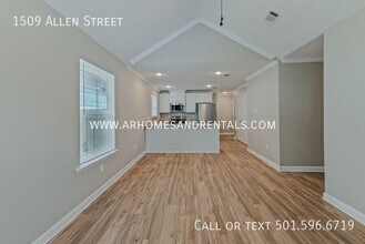 1509 Allen St in North Little Rock, AR - Building Photo - Building Photo