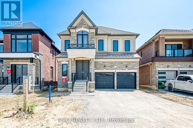 property at 160 Winthrop Cres