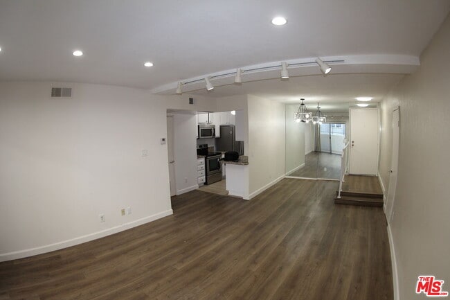 1515 S Beverly Dr in Los Angeles, CA - Building Photo - Building Photo