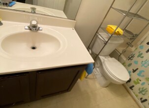 21 21st St SE in Washington, DC - Foto de edificio - Building Photo