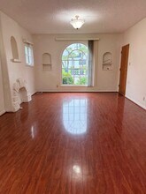 600 E Maple St in Glendale, CA - Building Photo - Building Photo