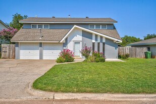 1300 Winnipeg Dr in Yukon, OK - Building Photo