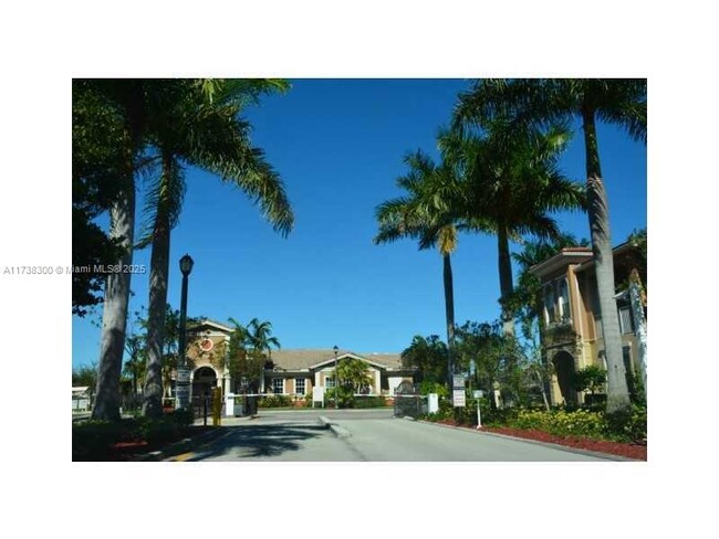 5939 Glasgow Way in Tamarac, FL - Building Photo - Building Photo