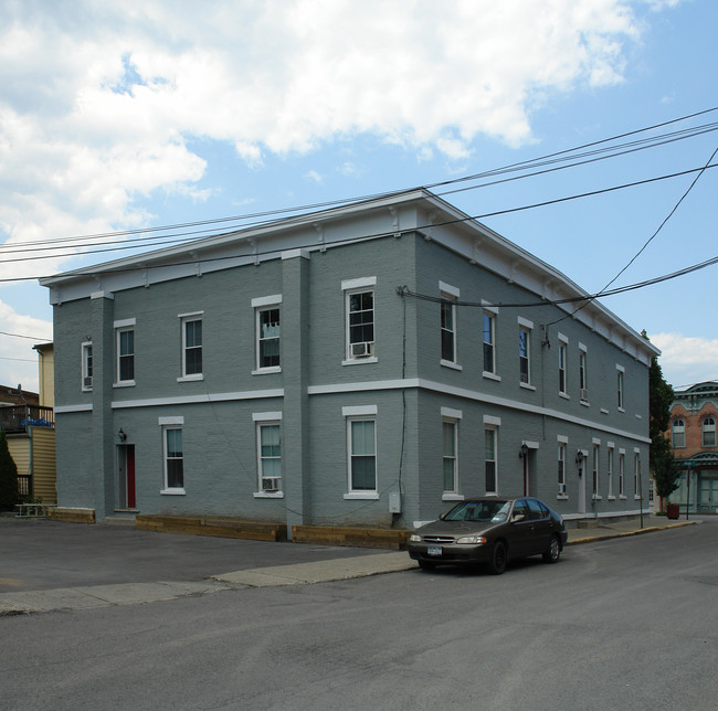 2 Reed St in Coxsackie, NY - Building Photo - Building Photo