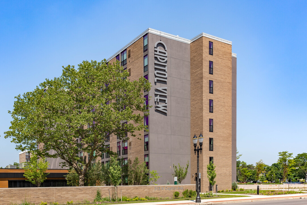 Capitol View Apartments in Lansing, MI - Foto de edificio