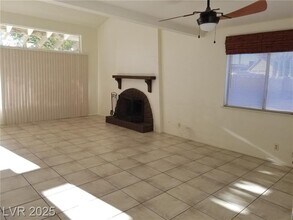 4205 Newhaven Dr in Las Vegas, NV - Building Photo - Building Photo