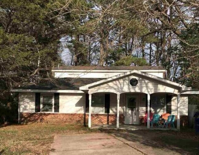 property at 605 Juno Ct