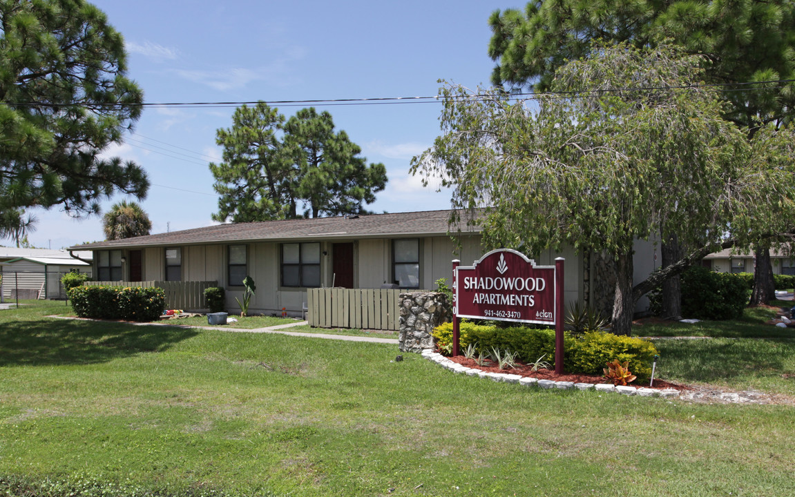 Shadowood Apartments in Sarasota, FL - Foto de edificio