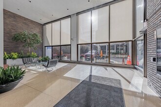 5455 N Sheridan Rd in Chicago, IL - Foto de edificio - Building Photo