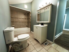 408 S 12th St in Bessemer City, NC - Building Photo - Building Photo