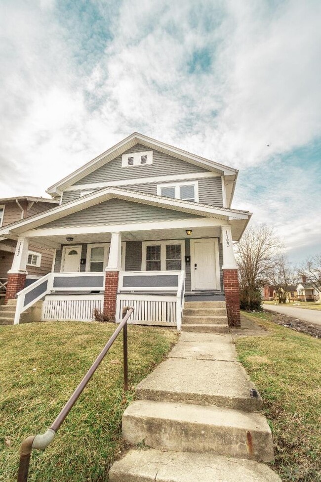 1123-1125-1125 Wilson Ave in Columbus, OH - Building Photo - Building Photo