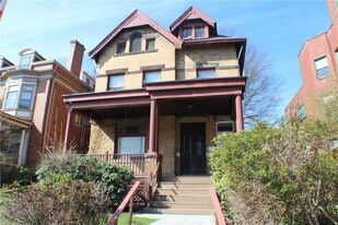 708 S Negley Ave, Unit 4 in Pittsburgh, PA - Building Photo