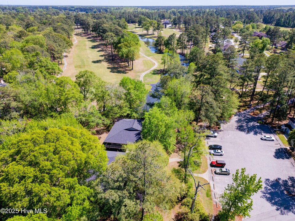 14 Linksiders Rd in New Bern, NC - Building Photo