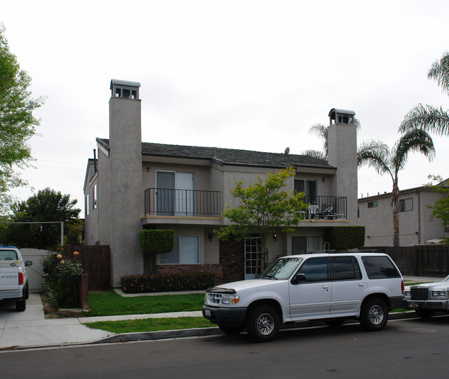 7874 Speer Ave in Huntington Beach, CA - Building Photo - Building Photo