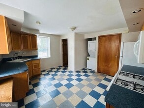 6500 Ridge Ave in Philadelphia, PA - Building Photo - Building Photo