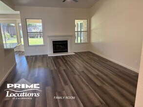 304 Tarkington Ct in Roseville, CA - Building Photo - Building Photo