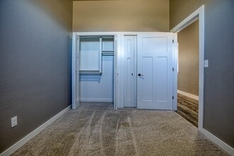 807 Venice Ct in Kingfisher, OK - Building Photo - Building Photo