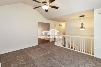 1704 Debrah Dr in Kearney, MO - Building Photo - Building Photo