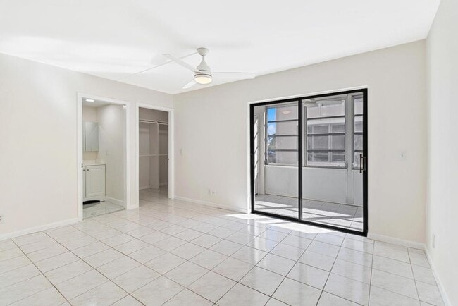 115 Capri B in Delray Beach, FL - Building Photo - Building Photo