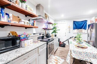 800 N St Antoine St in Lafayette, LA - Building Photo - Building Photo