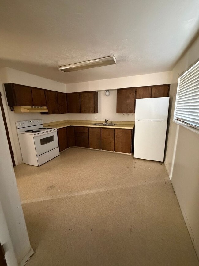 1070-1080 E 8th N in Price, UT - Building Photo - Building Photo