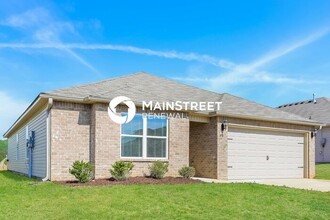 490 Woodland Crst Rd in Pell City, AL - Foto de edificio - Building Photo