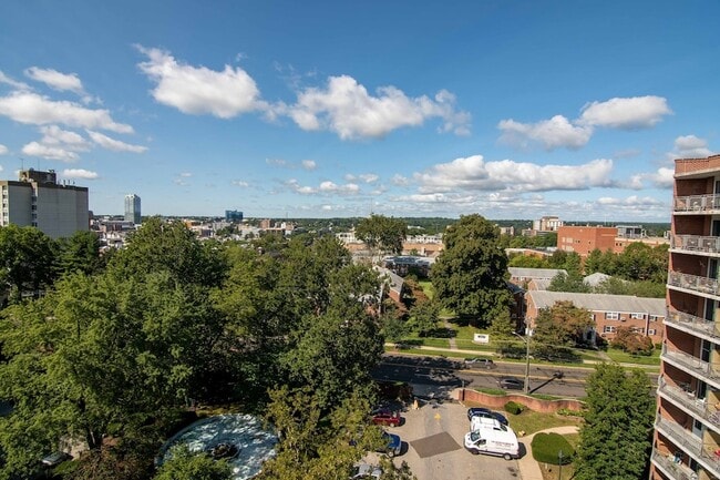 91 Strawberry Hill Ave, Unit 1035 in Stamford, CT - Building Photo - Building Photo