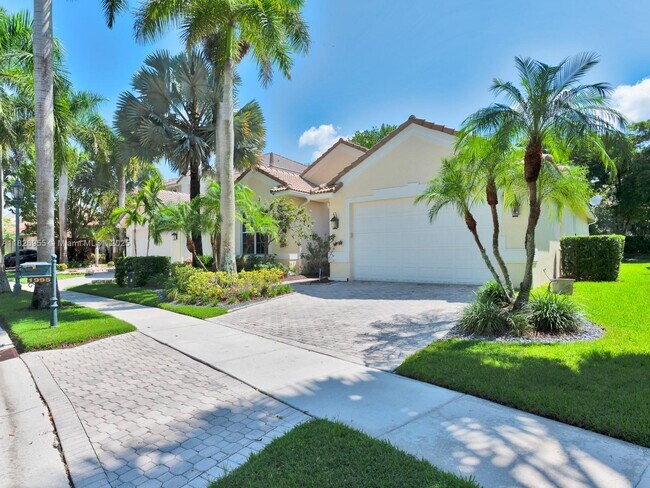 property at 1995 Harbor View Cir