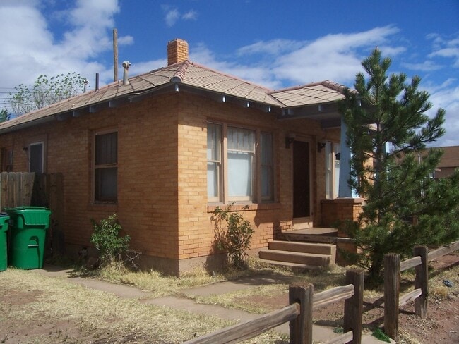 405 N Williamson Ave in Winslow, AZ - Building Photo - Building Photo