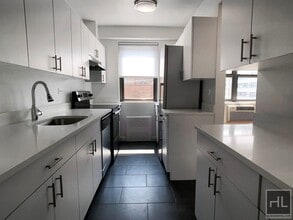 EAST 69 STREET in New York, NY - Foto de edificio - Building Photo