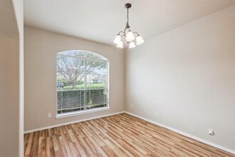 88 White Magnolia Cir in Lakeway, TX - Building Photo - Building Photo